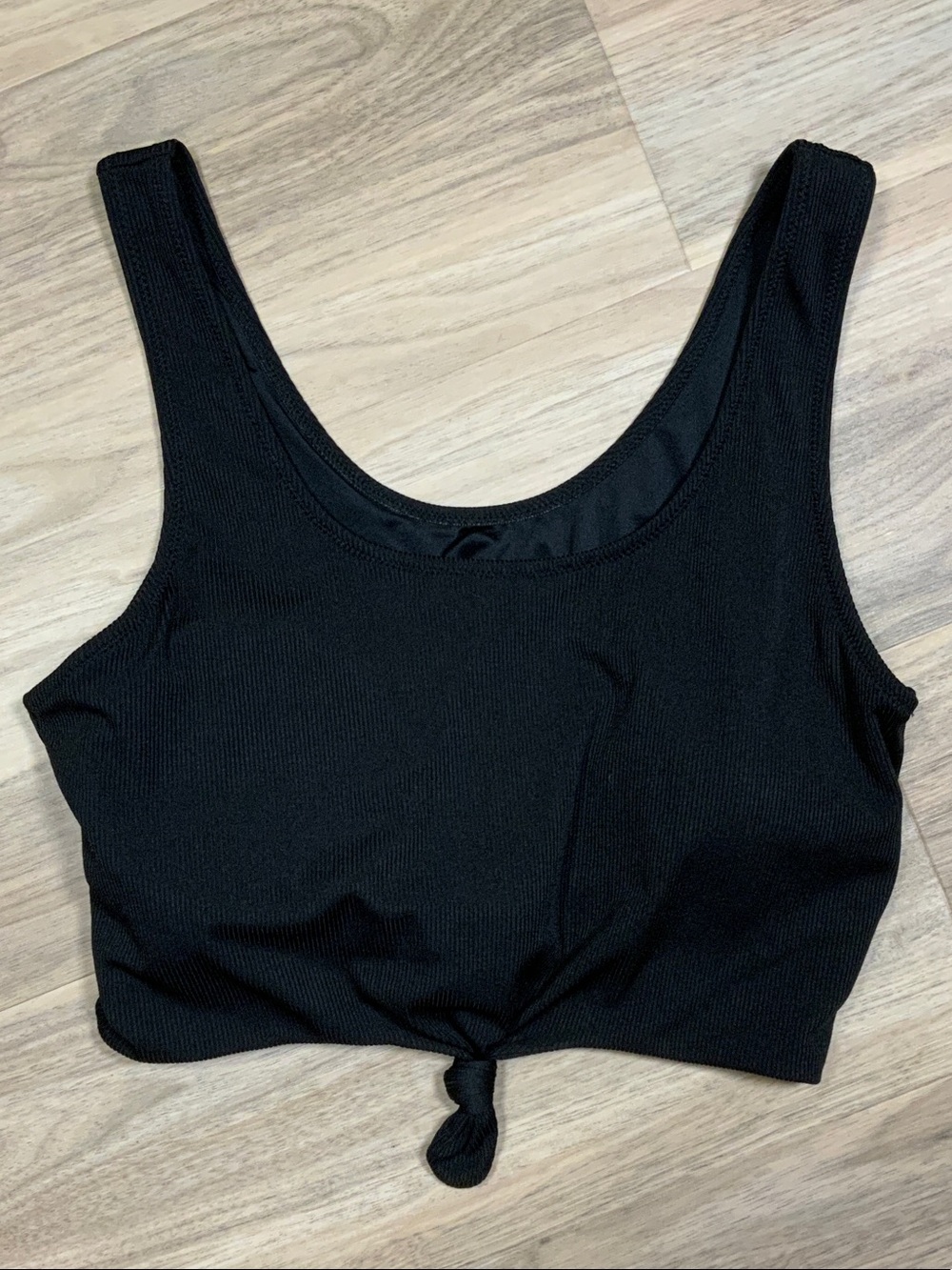 Beachsissi Black Rib-Knit Knot Front Crop Tank Top